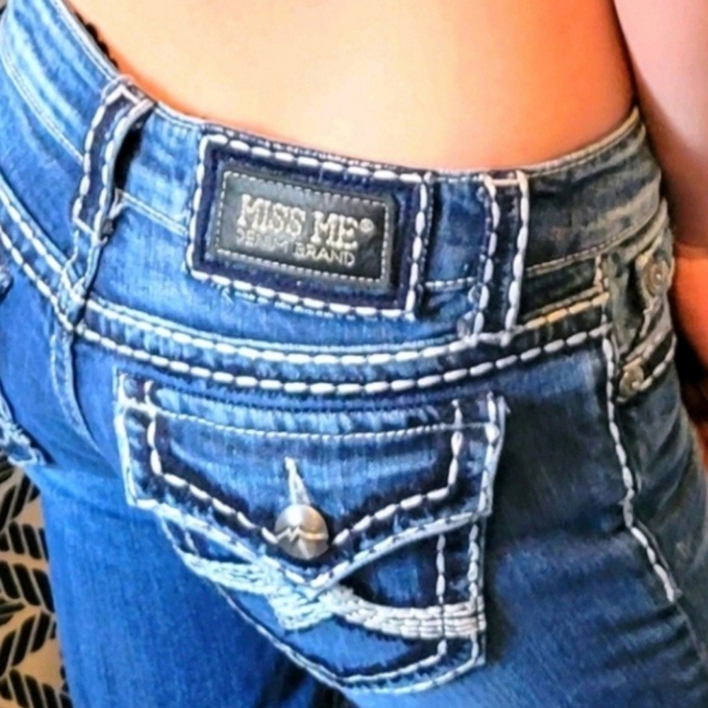 Miss Me shorts